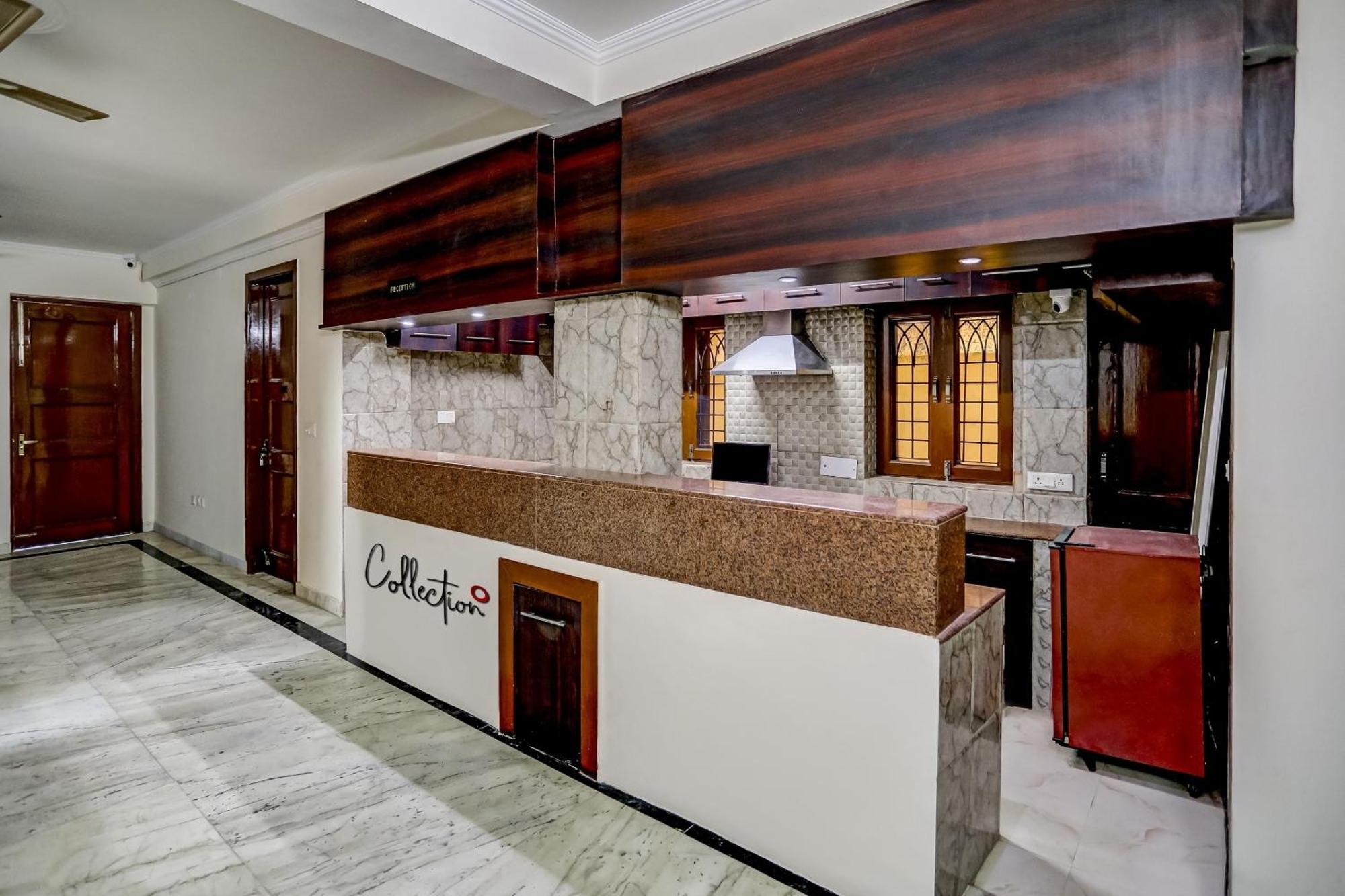 Super Capital O Uk House Residency Hotel Гургаон Екстериор снимка